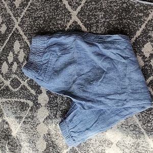 Athleta joggers with zipper pockets